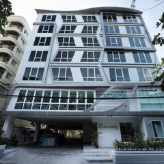 Отель Le Tada Residence Бангкок вид на фасад