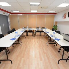 Отель Residhotel Lyon Part Dieu Франция, Лион - 2 отзыва об отеле, цены и фото номеров - забронировать отель Residhotel Lyon Part Dieu онлайн помещение для мероприятий