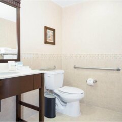 Отель Hampton Inn & Suites Mexico City - Centro Historico ванная фото 2