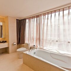 Funiton Hotel ванная