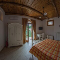 Отель Agriturismo Orrido di Pino Аджерола удобства в номере