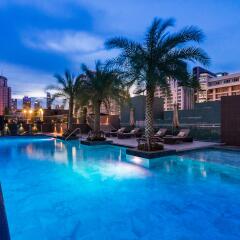 Surestay Plus Hotel By Best Western Sukhumvit 2 Бангкок бассейн фото 2
