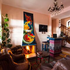 Отель Namaste Hostel Грузия, Тбилиси - 1 отзыв об отеле, цены и фото номеров - забронировать отель Namaste Hostel онлайн гостиничный бар