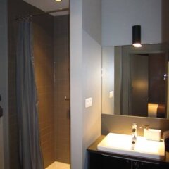 Отель B&B A Cote du Cinquantenaire Бельгия, Брюссель - отзывы, цены и фото номеров - забронировать отель B&B A Cote du Cinquantenaire онлайн ванная фото 2
