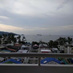 Отель Patong Tower By United 21 Thailand балкон