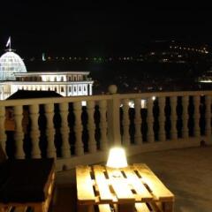 Отель B&B Old Tbilisi Грузия, Тбилиси - 1 отзыв об отеле, цены и фото номеров - забронировать отель B&B Old Tbilisi онлайн балкон