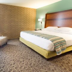 Отель Drury Inn & Suites Atlanta Morrow комната для гостей фото 2