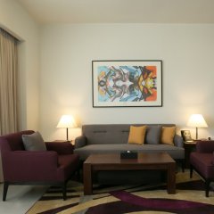 The Curve Hotel in Doha, Qatar from 111$, photos, reviews - zenhotels.com guestroom photo 2