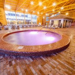 "Солнечный Парк отель and SPA" отель бассейн
