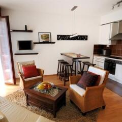 Апартаменты King Apartments комната для гостей фото 3
