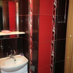 Гостиница Hostel V Smolenskom Pereulke в Москве отзывы, цены и фото номеров - забронировать гостиницу Hostel V Smolenskom Pereulke онлайн Москва ванная