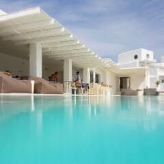 Livin Mykonos Hotel бассейн фото 3