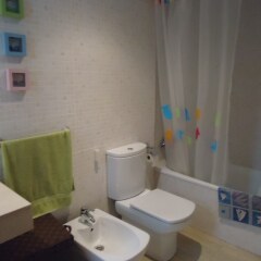 Отель Avenida Fenals Apartment Испания, Льорет-де-Мар - отзывы, цены и фото номеров - забронировать отель Avenida Fenals Apartment онлайн ванная фото 2