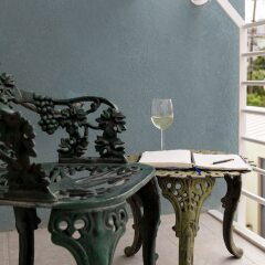 Отель Executive Suites at The Bromptons