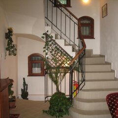 Отель Family Hotel Regina Болгария, Тырговиште - отзывы, цены и фото номеров - забронировать отель Family Hotel Regina онлайн интерьер отеля фото 2