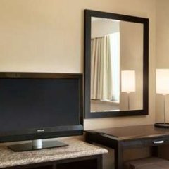 Embassy Suites Los Angeles - Glendale in Glendale, United States of America from 272$, photos, reviews - zenhotels.com room amenities photo 2