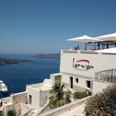 Отель Lava Suites and Lounge пляж фото 2