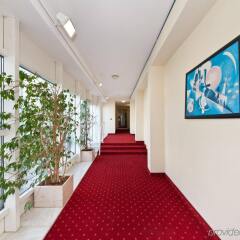 Novum Hotel Madison Düsseldorf Hauptbahnhof интерьер отеля