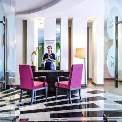 Отель Novotel Bangkok Silom Road интерьер отеля