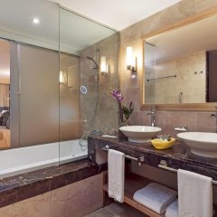 Grand Palladium Palace Resort Spa & Casino - All Inclusive in Punta Cana, Dominican Republic from 280$, photos, reviews - zenhotels.com bathroom
