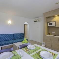 Отель Aparthotel Holiday Center Испания, Санта-Понса - отзывы, цены и фото номеров - забронировать отель Aparthotel Holiday Center онлайн в номере