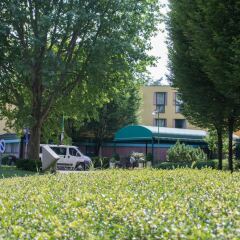 Отель Holiday Inn Milan Linate Airport Пескьера-Борромео фото 3