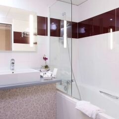Отель Mercure Paris La Villette ванная фото 2