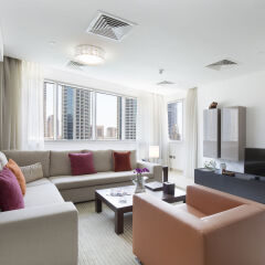 Отель La Verda Dubai Marina Suites & Villas Дубай комната для гостей фото 3