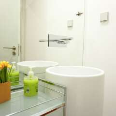 Отель Gulbenkian Terrace Bright Luxury Apt ванная фото 2