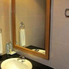 Отель Bbb Gay Inn Бангкок ванная