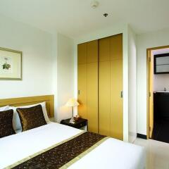 Отель Laurel Suite Бангкок комната для гостей