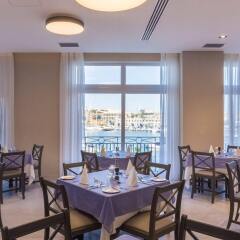 Отель The Waterfront Hotel Мальта, Гзира - отзывы, цены и фото номеров - забронировать отель The Waterfront Hotel онлайн питание фото 2