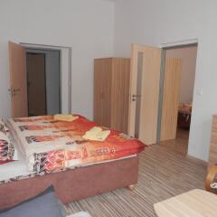 Отель Apartmány U Tržnice комната для гостей