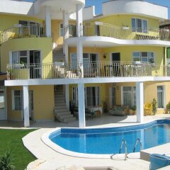 Отель Eli Guest House Болгария, Балчик - отзывы, цены и фото номеров - забронировать отель Eli Guest House онлайн бассейн