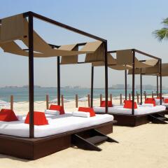 Отель Sheraton Jumeirah Beach Resort ОАЭ, Дубай - 3 отзыва об отеле, цены и фото номеров - забронировать отель Sheraton Jumeirah Beach Resort онлайн пляж фото 2