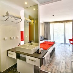 Hotel Grifid Foresta - All Inclusive Adults Only 16+ комната для гостей фото 4