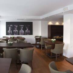 Plaka Hotel гостиничный бар