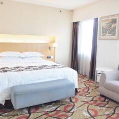 Hotel Beverly Plaza комната для гостей