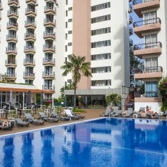 Отель Dorisol Mimosa Hotel Португалия, Фуншал - отзывы, цены и фото номеров - забронировать отель Dorisol Mimosa Hotel онлайн бассейн