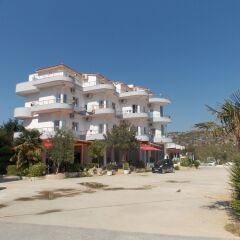 Hotel Mariksel Ксамил парковка