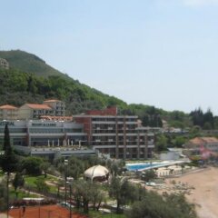 Апартаменты Apartments Villa Pržno Пржно парковка