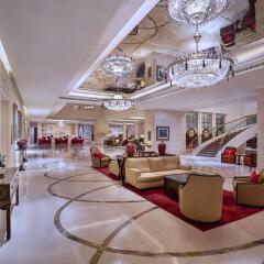 Отель The St. Regis Singapore гостиничный бар