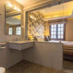 Отель Bouddha Boutique Hotel Непал, Катманду - отзывы, цены и фото номеров - забронировать отель Bouddha Boutique Hotel онлайн ванная