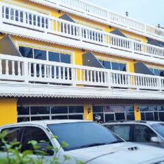 Sea Falcon Hotel парковка