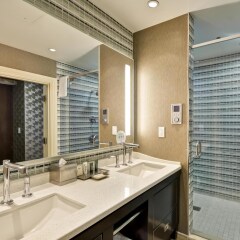 Отель Hilton Checkers Лос-Анджелес ванная фото 2