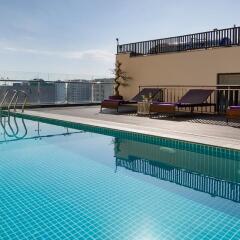 Dylan Hotel Da Nang бассейн