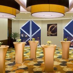 Отель City Seasons Towers спа