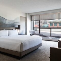 Отель Calgary Marriott Downtown Hotel Канада, Калгари - отзывы, цены и фото номеров - забронировать отель Calgary Marriott Downtown Hotel онлайн комната для гостей фото 5