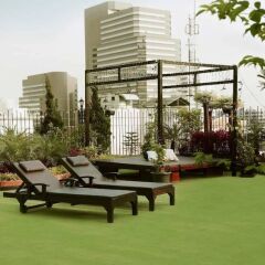 Отель Rongratana Executive Residence Бангкок бассейн фото 3
