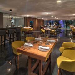 Отель Baobab Suites гостиничный бар